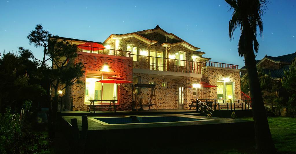 Jeju Olleh House Villa Exterior photo